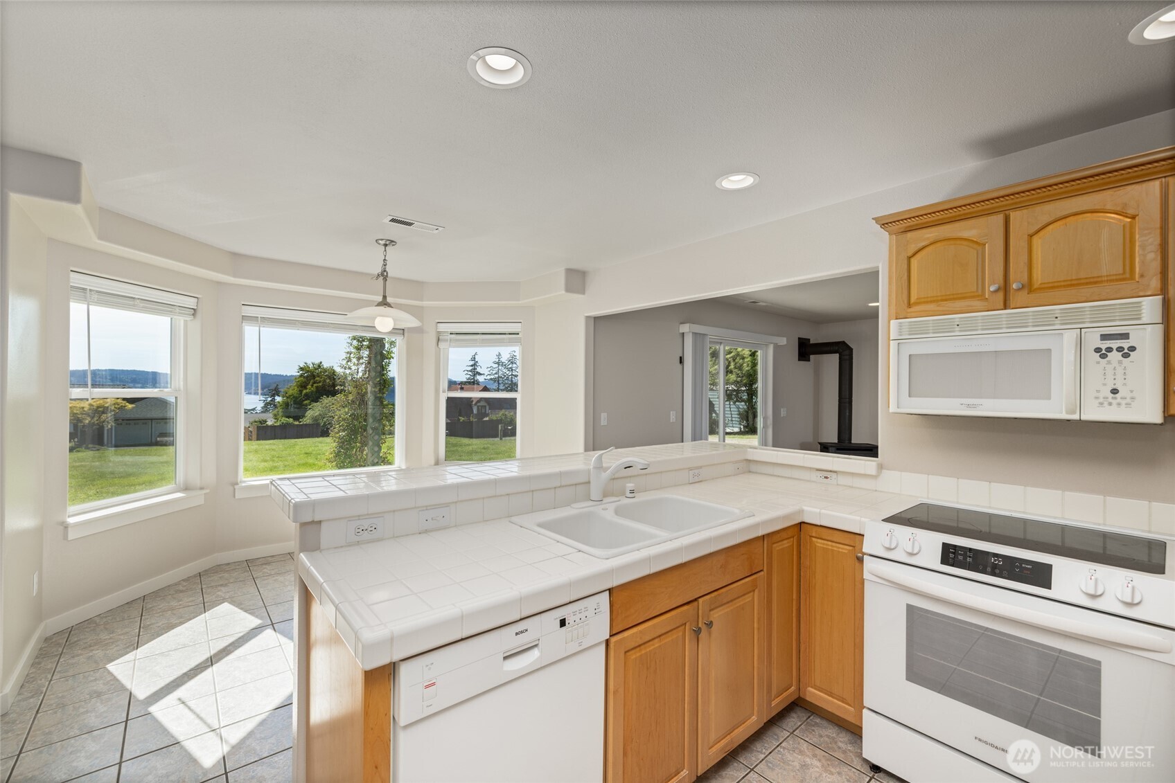 9924 Sunset Drive La Conner WA 98257