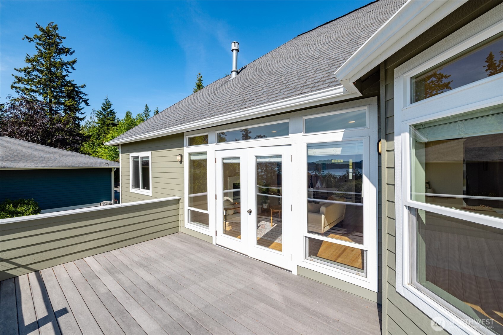 9924 Sunset Drive La Conner WA 98257