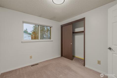 2207 Bremerton Avenue NE Renton WA 98059