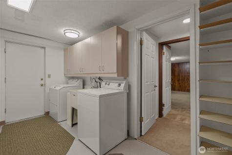 2207 Bremerton Avenue NE Renton WA 98059