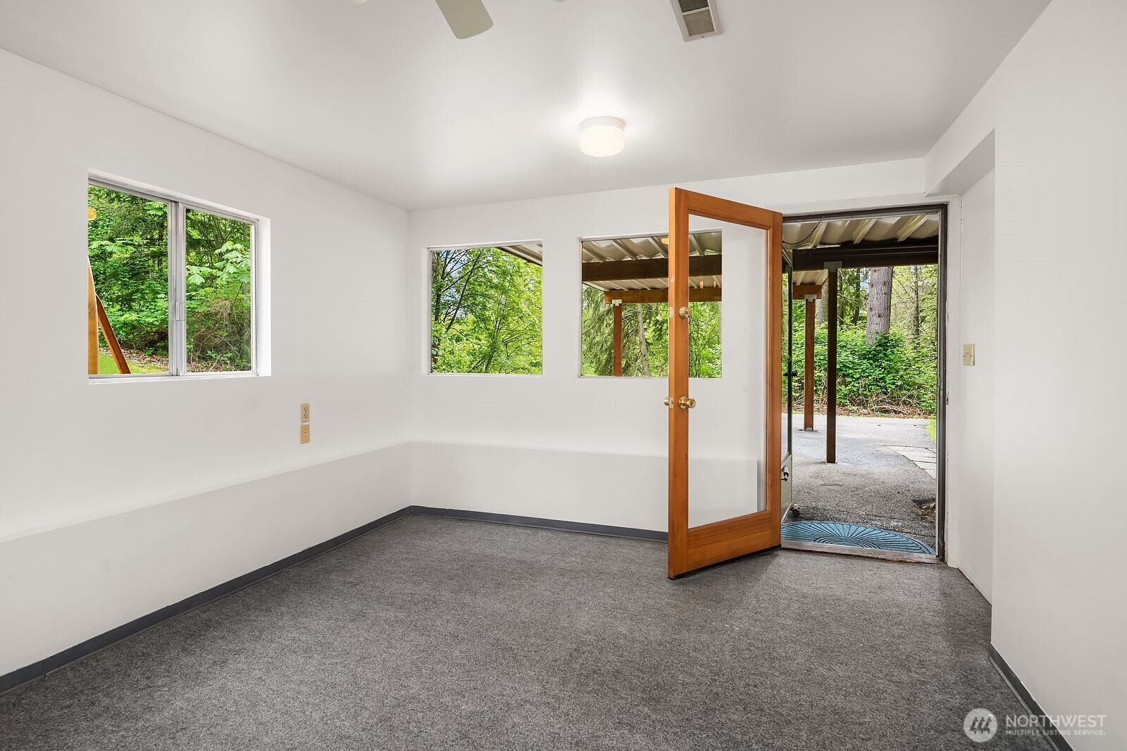 24735 SE Summit-landsburg Road Ravensdale WA 98051