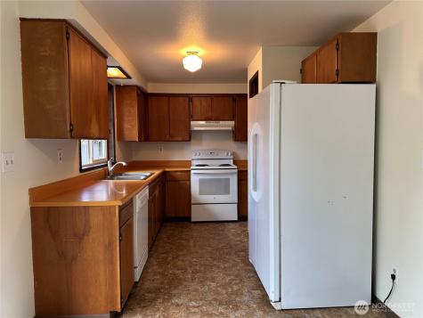 240 NE Chinook Drive Belfair WA 98528