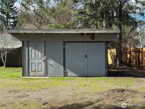 240 NE Chinook Drive Belfair WA 98528