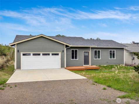 30410 H Street Ocean Park WA 98640