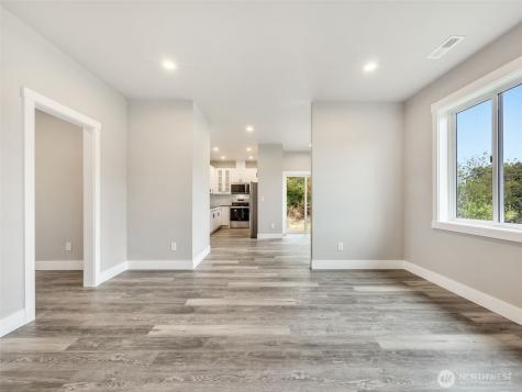 30410 H Street Ocean Park WA 98640