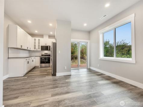 30410 H Street Ocean Park WA 98640