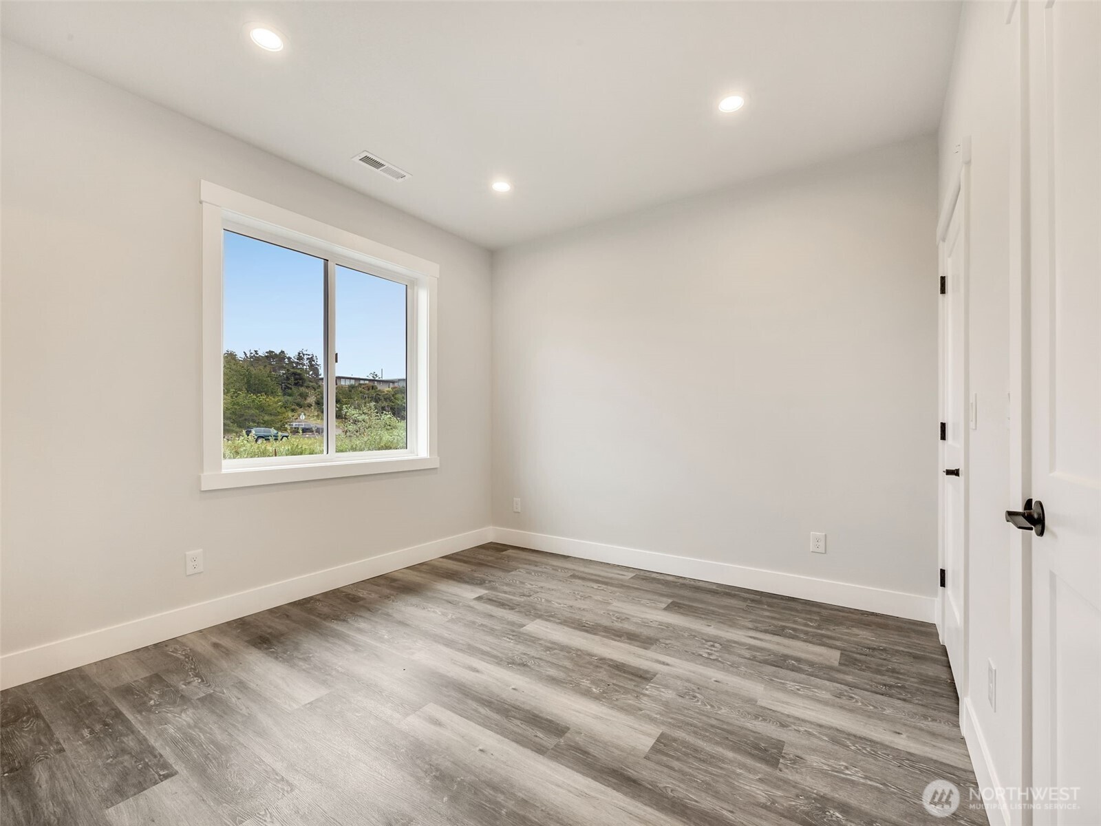30410 H Street Ocean Park WA 98640