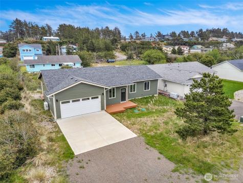 30410 H Street Ocean Park WA 98640
