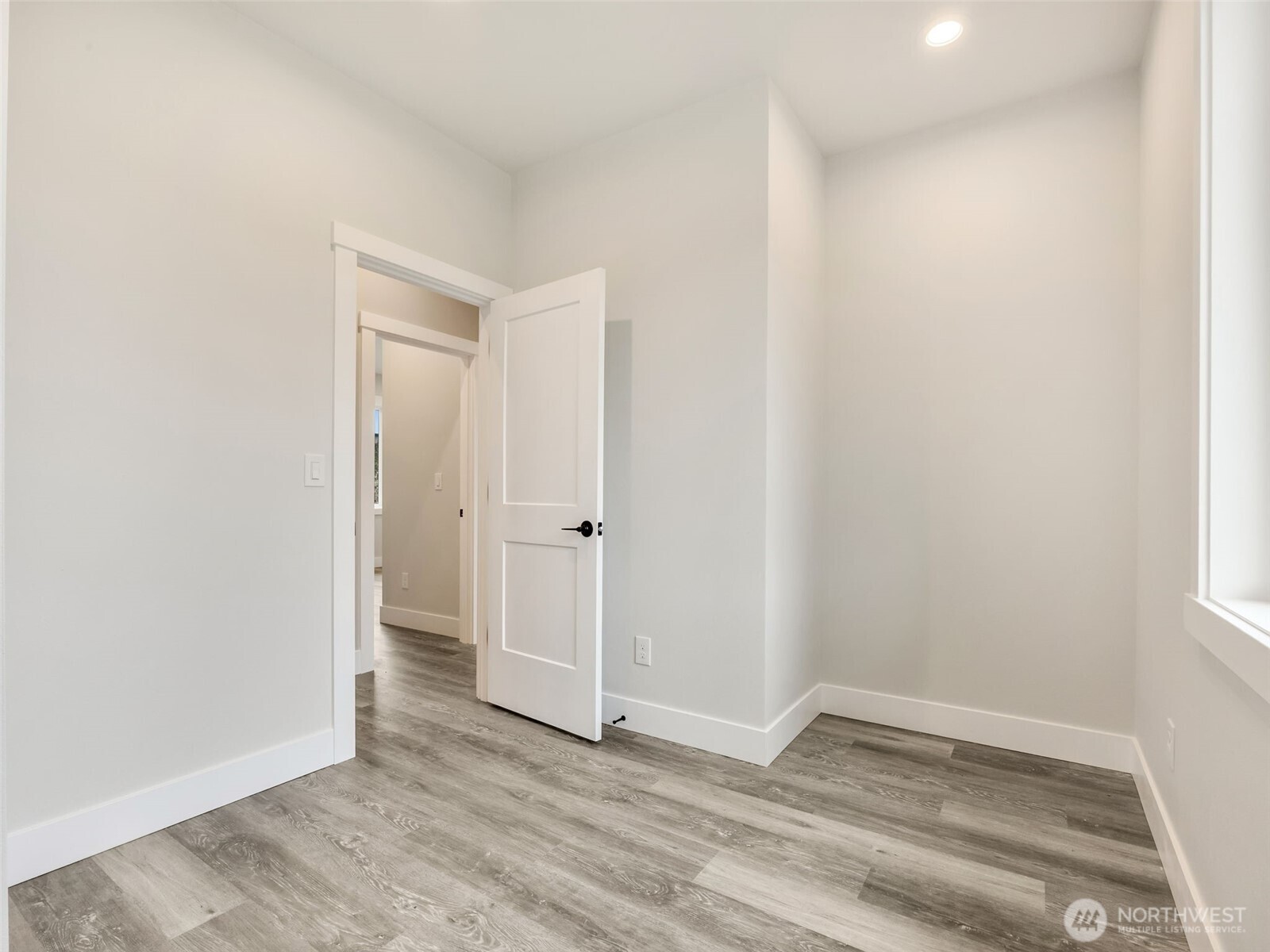 30410 H Street Ocean Park WA 98640