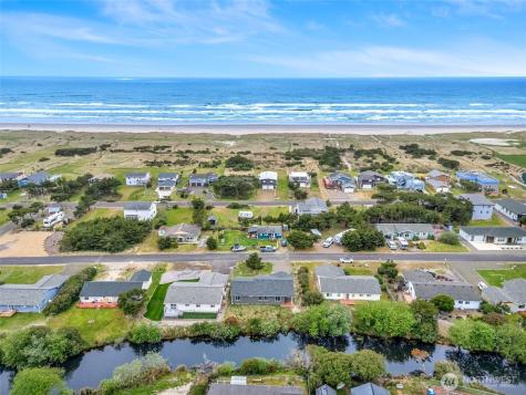 30410 H Street Ocean Park WA 98640