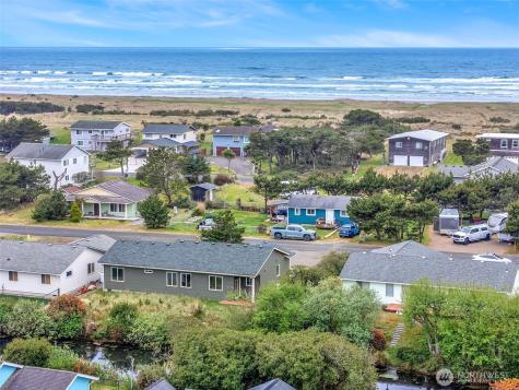 30410 H Street Ocean Park WA 98640
