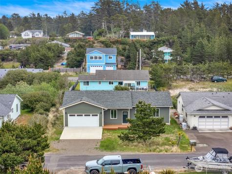 30410 H Street Ocean Park WA 98640