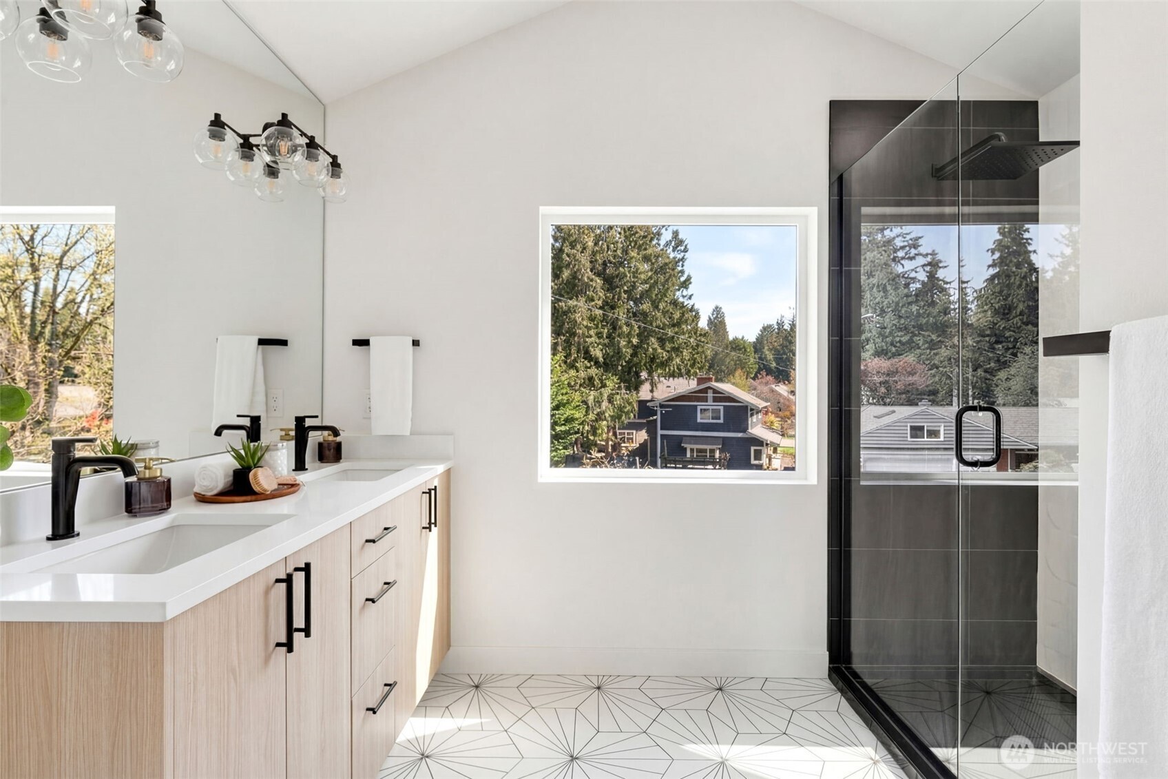 11011 Goodwin Way NE Seattle WA 98125