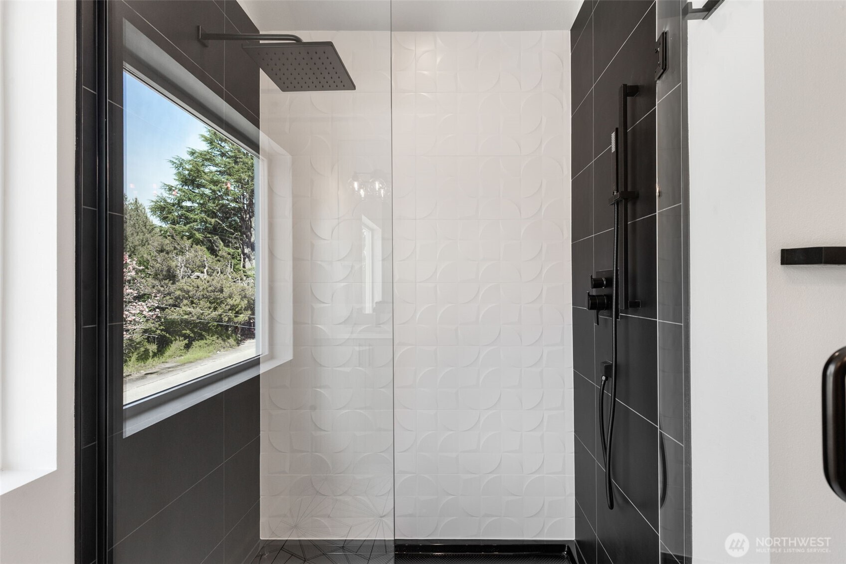 11011 Goodwin Way NE Seattle WA 98125