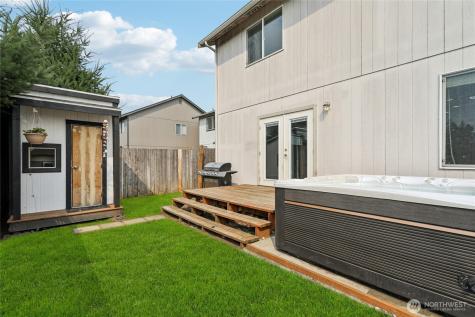 15402 41st Avenue E Tacoma WA 98446