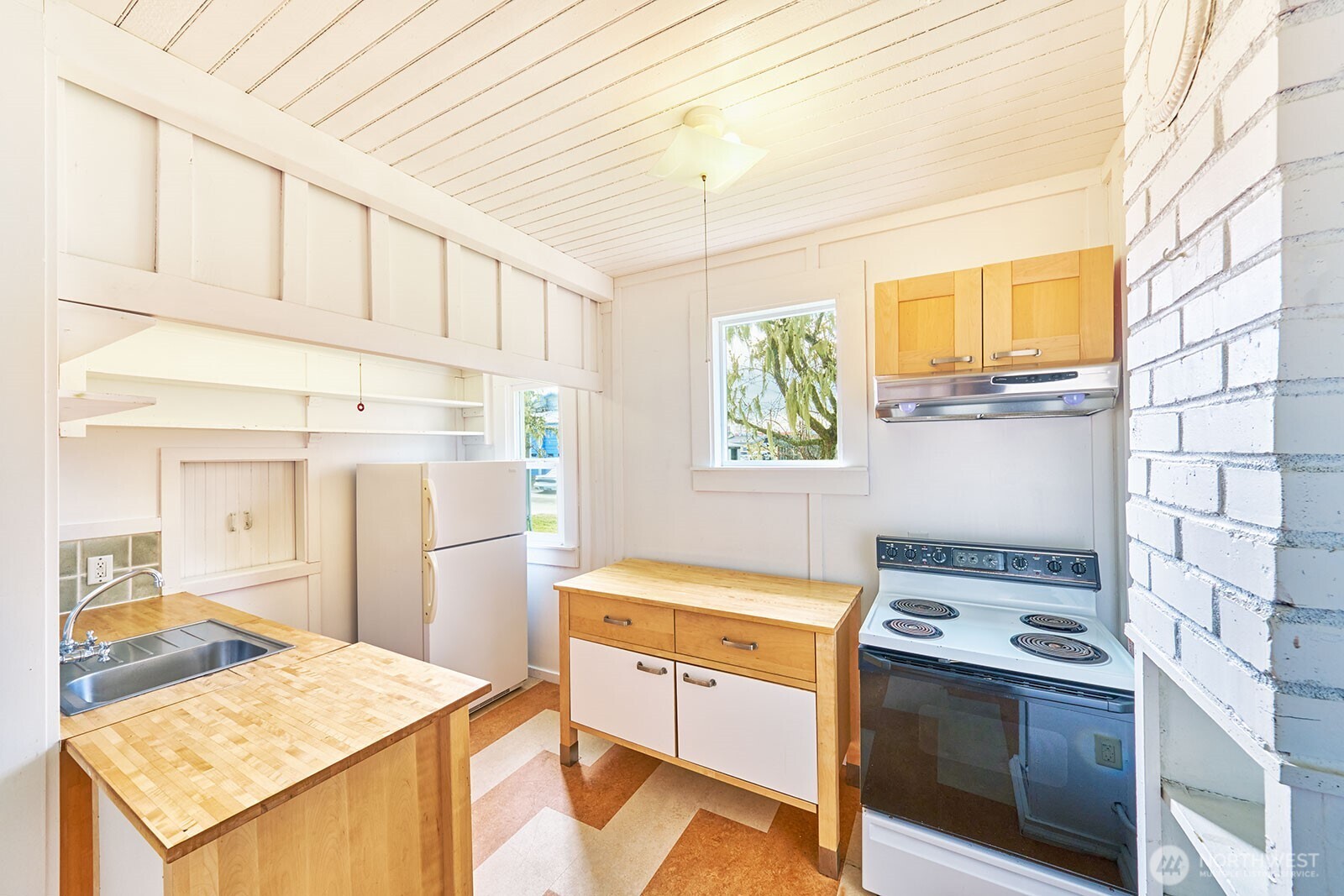 4302 L Place Seaview WA 98644