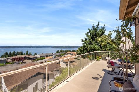 1705 61st Street NE Tacoma WA 98422