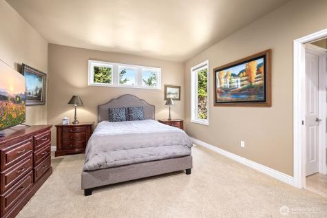 1705 61st Street NE Tacoma WA 98422