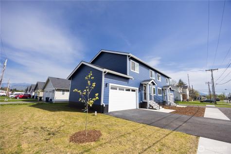1116 Sumas Avenue Sumas WA 98295