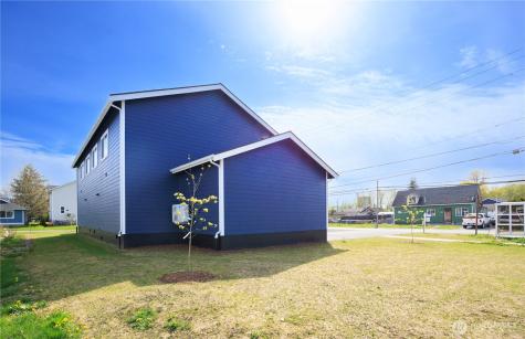 1116 Sumas Avenue Sumas WA 98295