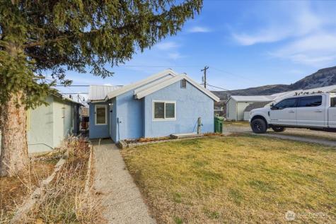 117 Young Street Grand Coulee WA 99133
