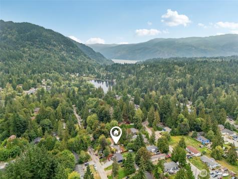 482 Hilltop Drive Sedro Woolley WA 98284