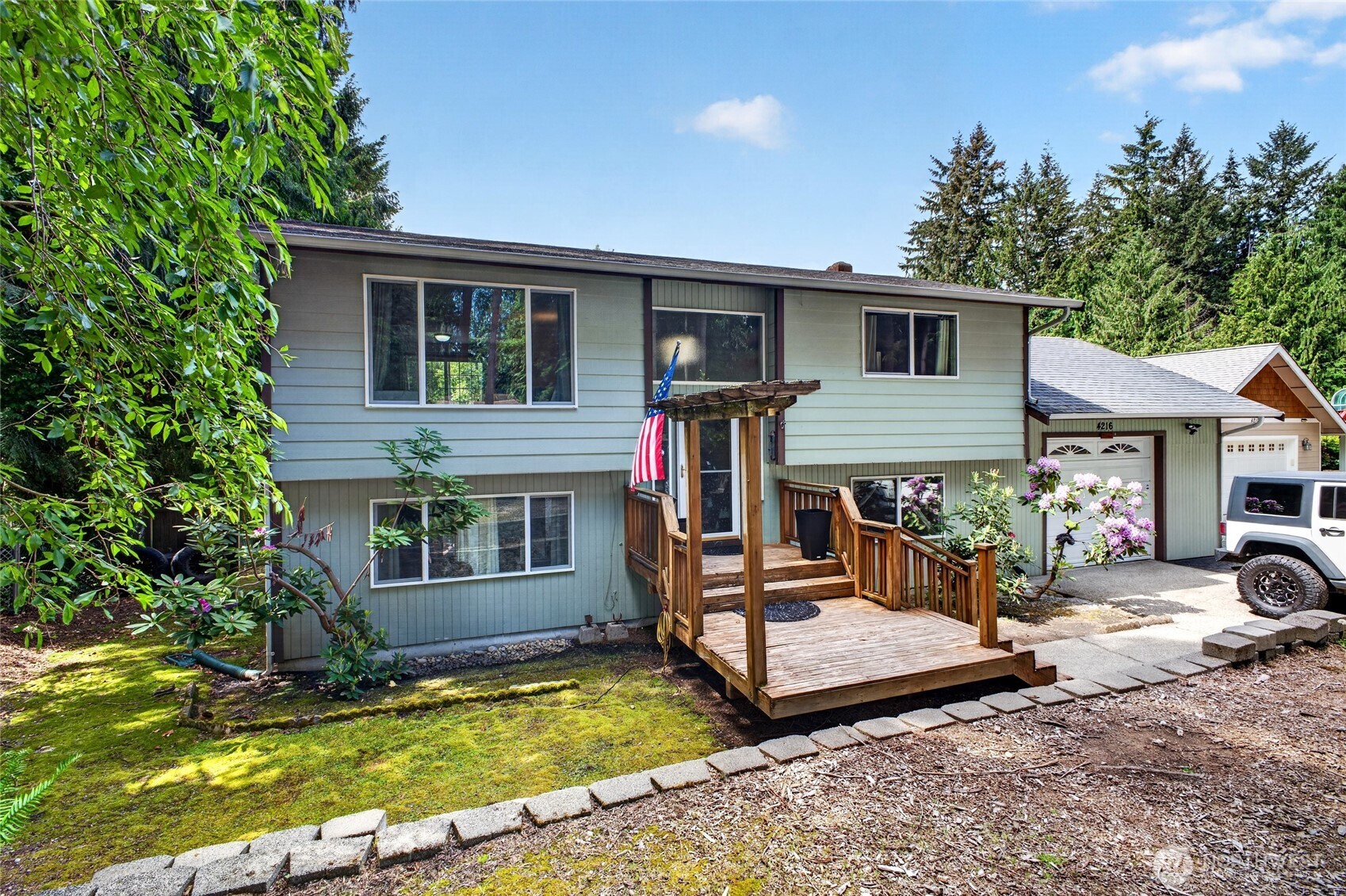 4216 W Tapps Drive E Lake Tapps WA 98391