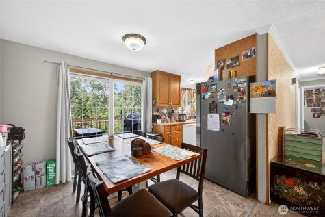 4216 W Tapps Drive E Lake Tapps WA 98391