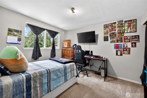 4216 W Tapps Drive E Lake Tapps WA 98391