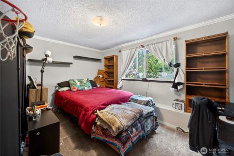 4216 W Tapps Drive E Lake Tapps WA 98391