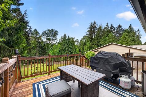 4216 W Tapps Drive E Lake Tapps WA 98391
