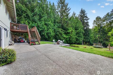 4216 W Tapps Drive E Lake Tapps WA 98391
