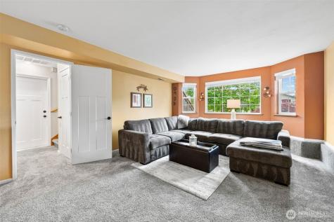 18503 71st Avenue Ct E Puyallup WA 98375