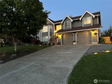18503 71st Avenue Ct E Puyallup WA 98375