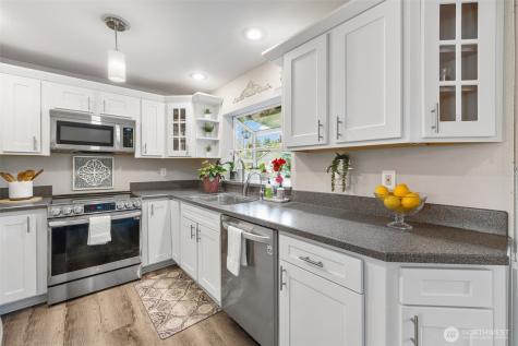 18503 71st Avenue Ct E Puyallup WA 98375