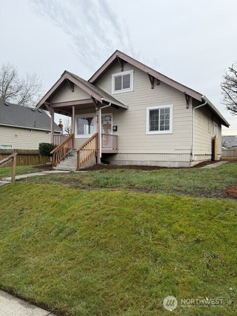 1432 E 29th Street Tacoma WA 98404