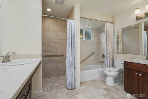 204 SW 298th Place Federal Way WA 98023