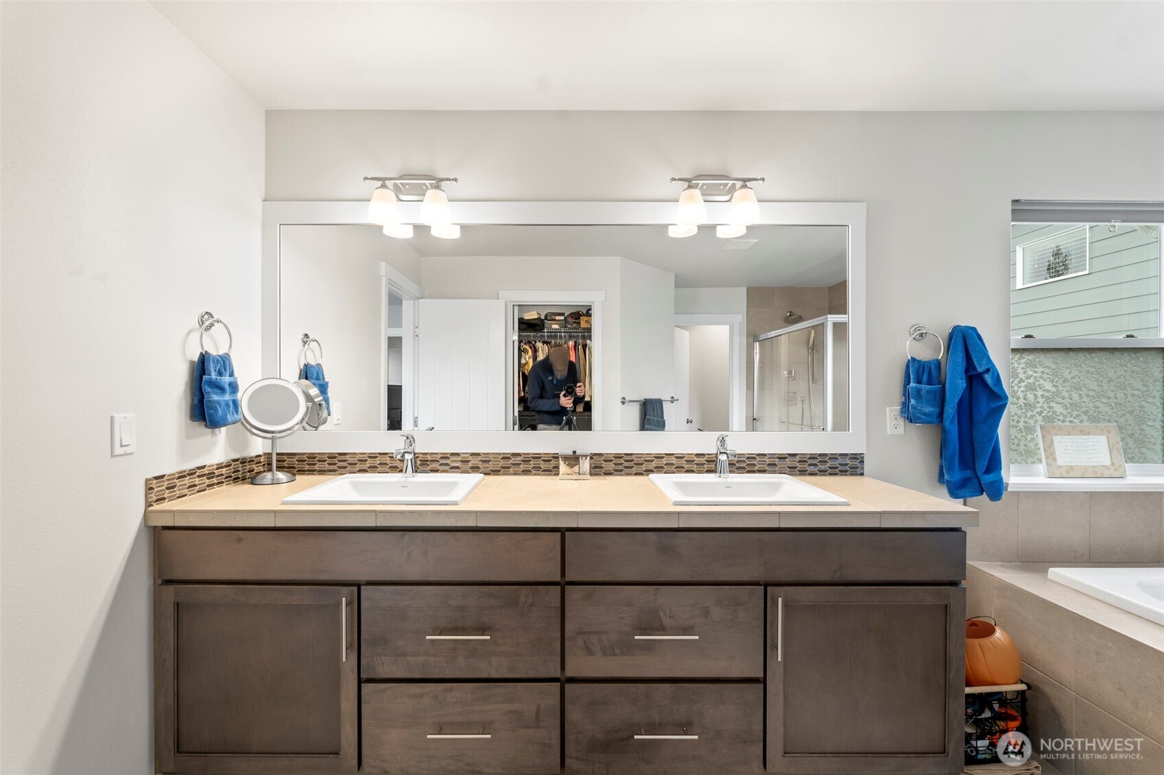 11349 Maple Tree Place NW Silverdale WA 98383