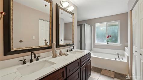 18911 SE 144th Street Renton WA 98059