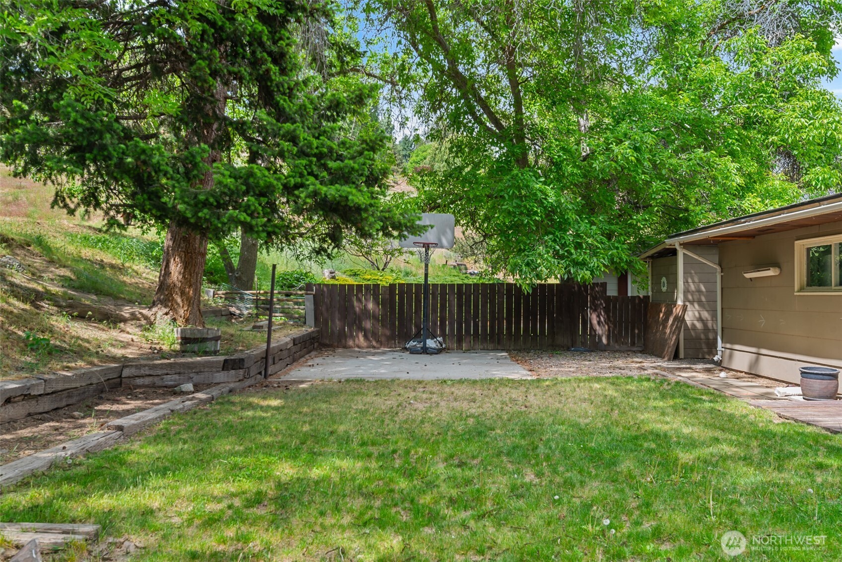 402 Shady Lane Wenatchee WA 98801
