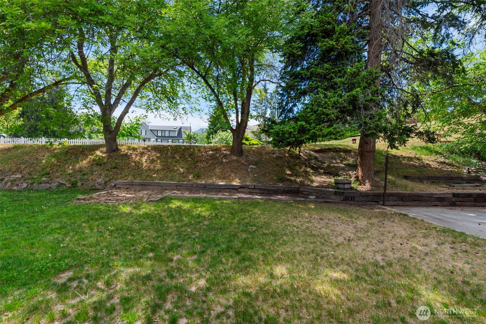 402 Shady Lane Wenatchee WA 98801