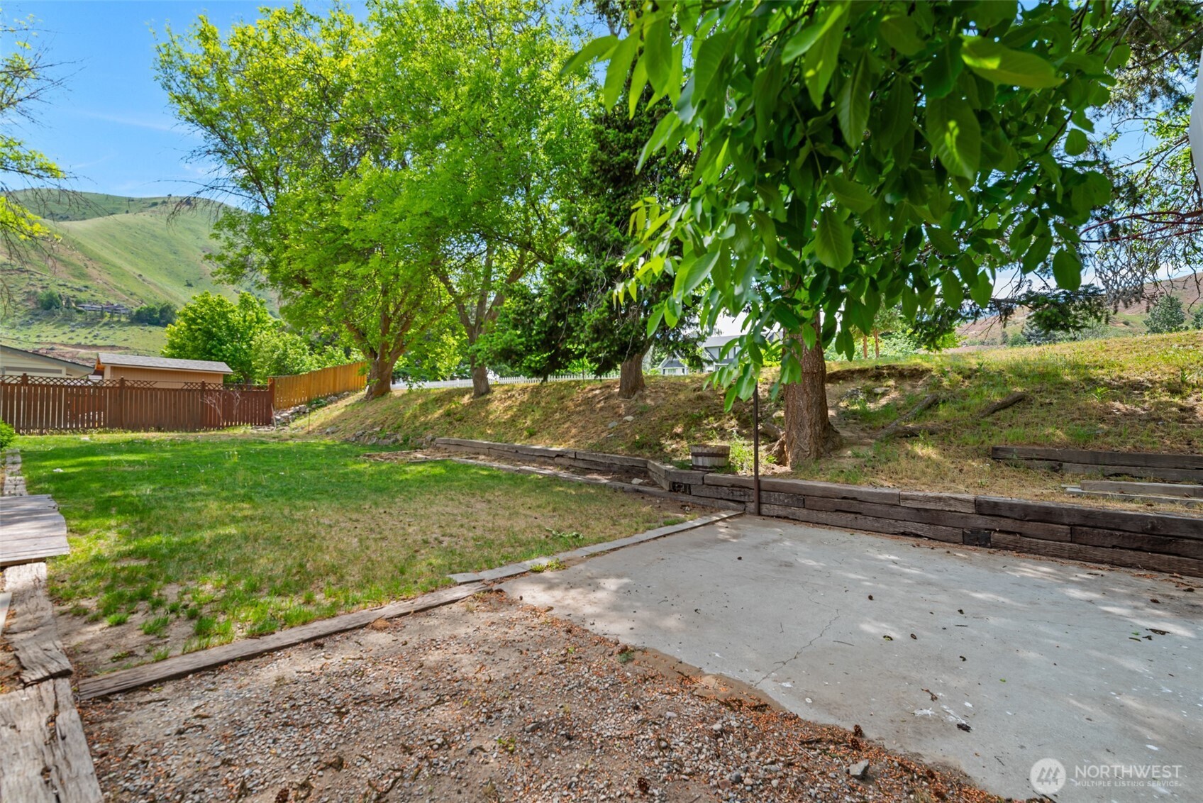 402 Shady Lane Wenatchee WA 98801