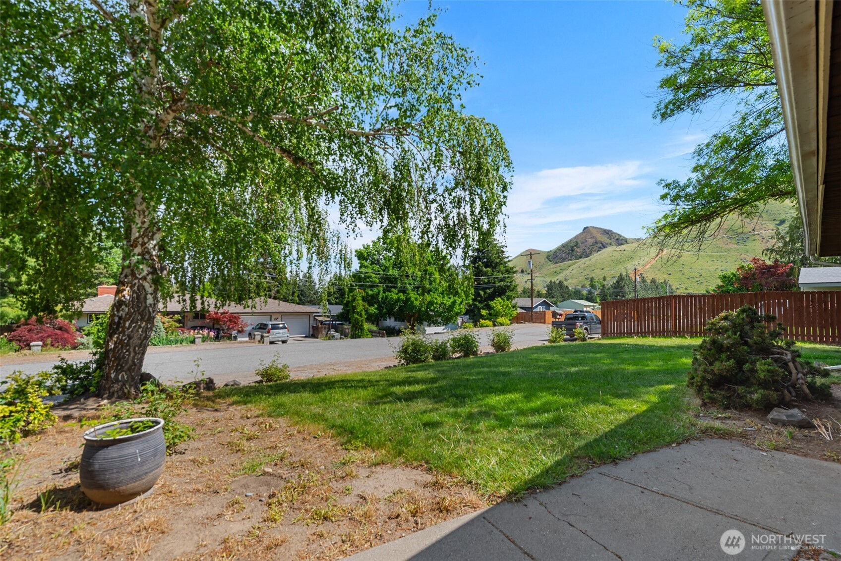 402 Shady Lane Wenatchee WA 98801