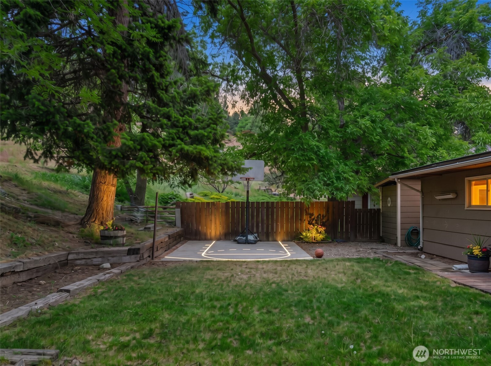402 Shady Lane Wenatchee WA 98801