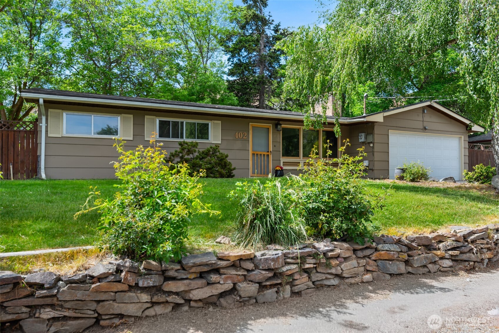 402 Shady Lane Wenatchee WA 98801