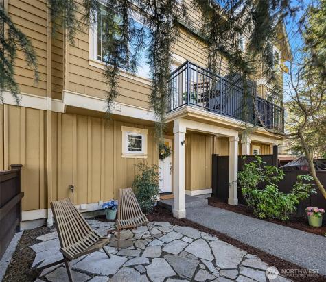 739 N 94th Street Seattle WA 98103