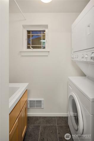 739 N 94th Street Seattle WA 98103