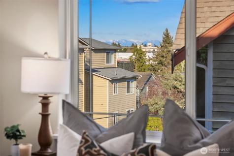739 N 94th Street Seattle WA 98103