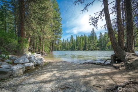 21817 Colt Road Leavenworth WA 98826