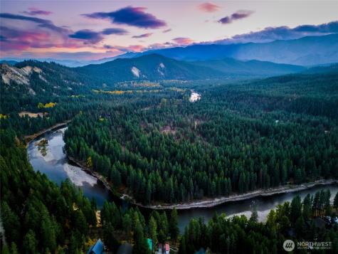 21817 Colt Road Leavenworth WA 98826